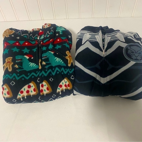 Marvel Avengers & Cat & Jack Boys Lot of (2) Onesies XS Warm Everyday EUC Black - Picture 6 of 6